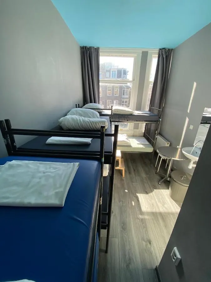 Hostel Cosmos Amsterdam 0*,  Hollanda