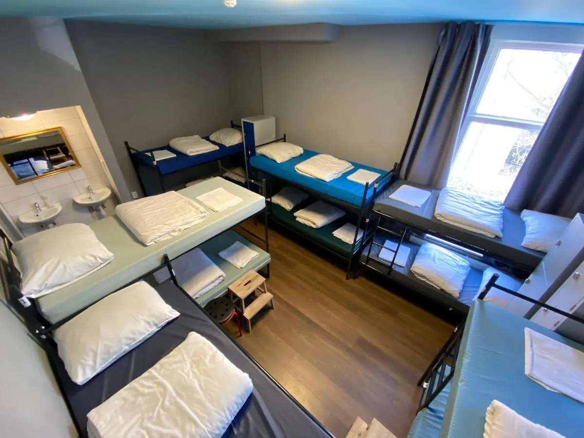 Hostel Cosmos Amsterdam 0*,  Hollanda