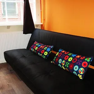 Orange Studio Bed & Breakfast